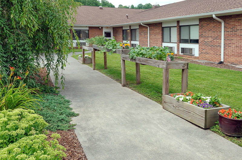 Life Care Center of Elizabethton photo 12