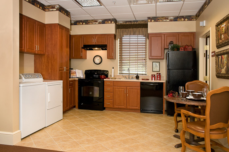 Video Tour & Photo Gallery | Life Care Center of Old Hickory Village
